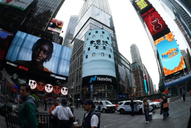 美國紐約時代廣場的納斯達克巨型螢幕