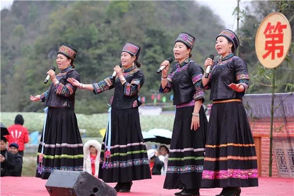 壯族山歌演唱。