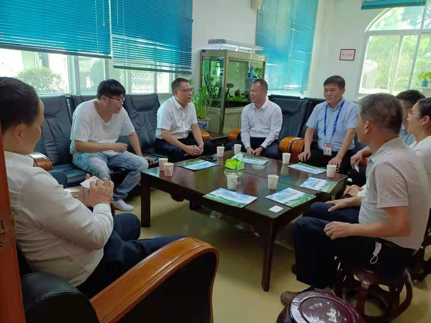 林承格與台資企業桔揚茶業有限公司台商座談。