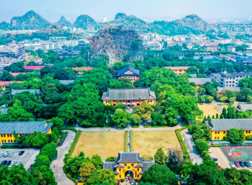 桂林靖江王府·東西巷。 桂林靖江王府·東西巷。