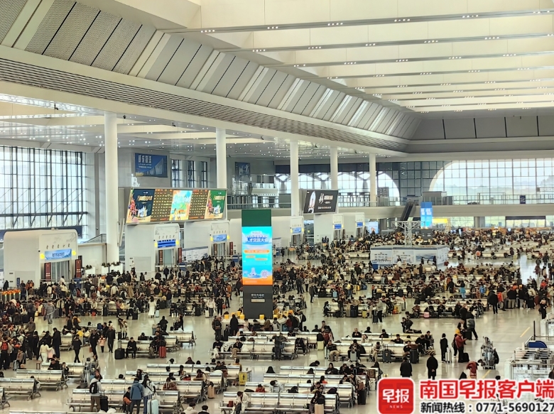 南寧東站客流量較大。