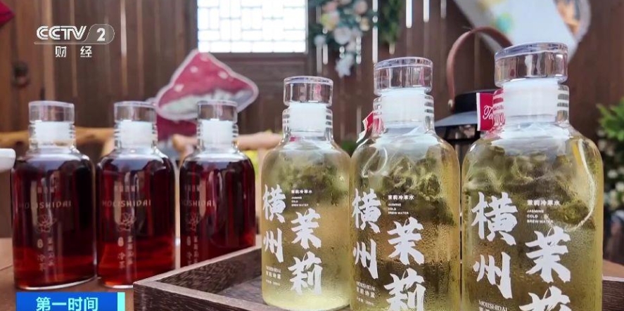 當地人將茉莉花製成鮮香雅緻的茉莉宴。