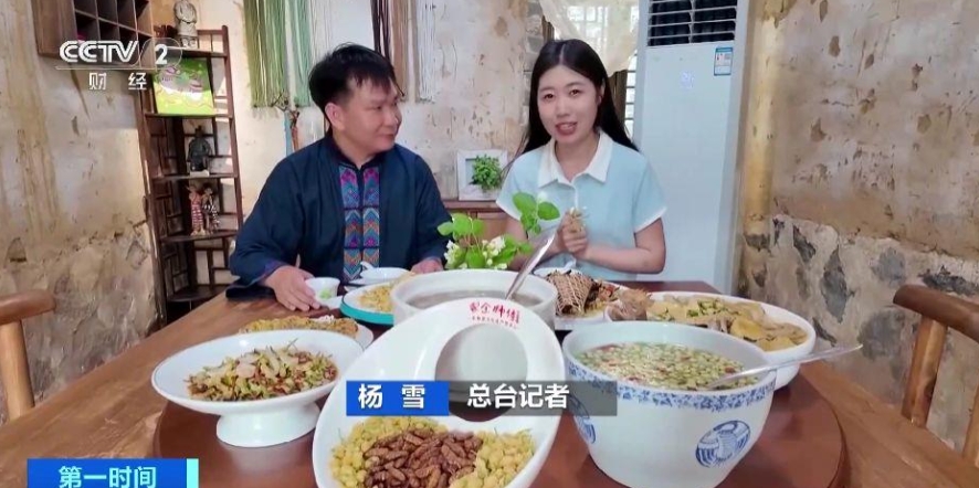 當地人將茉莉花製成鮮香雅緻的茉莉宴。