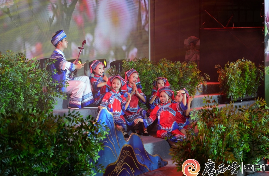 吸引許多市民及遊客觀賞。 吸引許多市民及遊客觀賞。