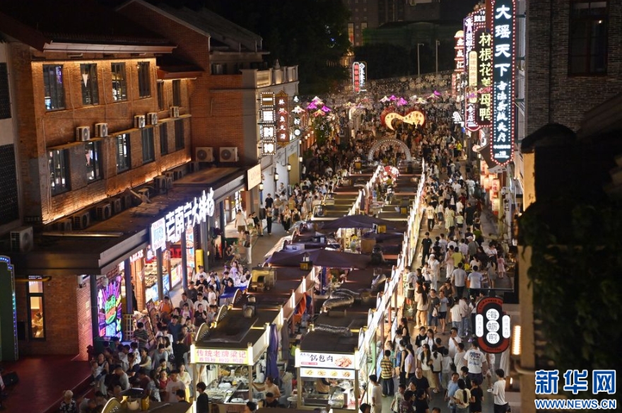 中山路夜市。