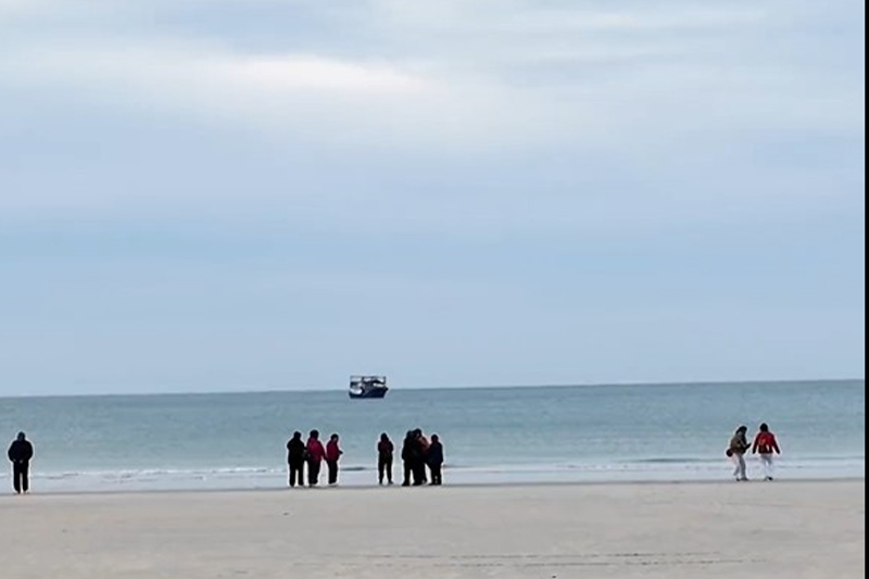 影片｜冷空氣帶不走的熱情！冬日北海銀灘依舊人氣火爆