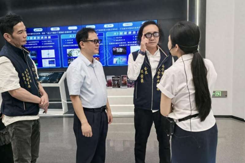 在邕台商探訪「南A中心」 共覓食AI發展新機