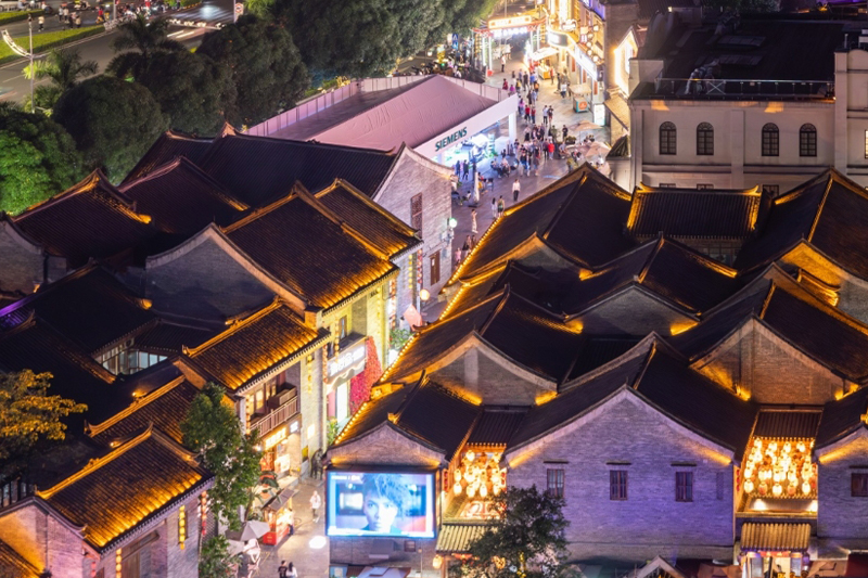 影片｜南寧夜遊打卡點感受流光溢彩的清涼世界